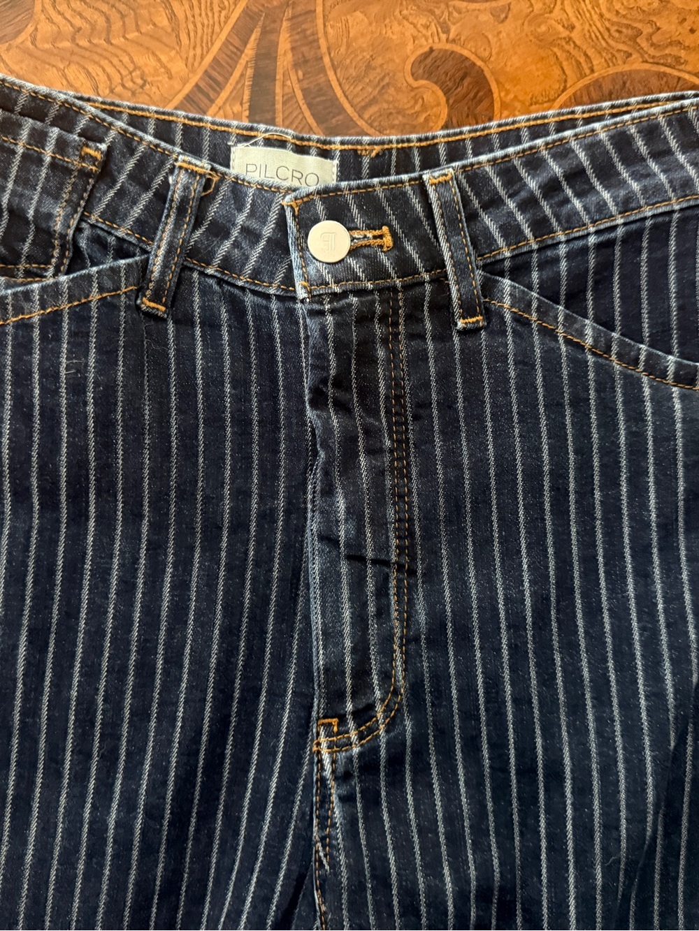 Anthropologie Pilcro Kayden High Rise Carpenter Barrel Leg Jeans Size 28 EUC - Picture 8 of 8